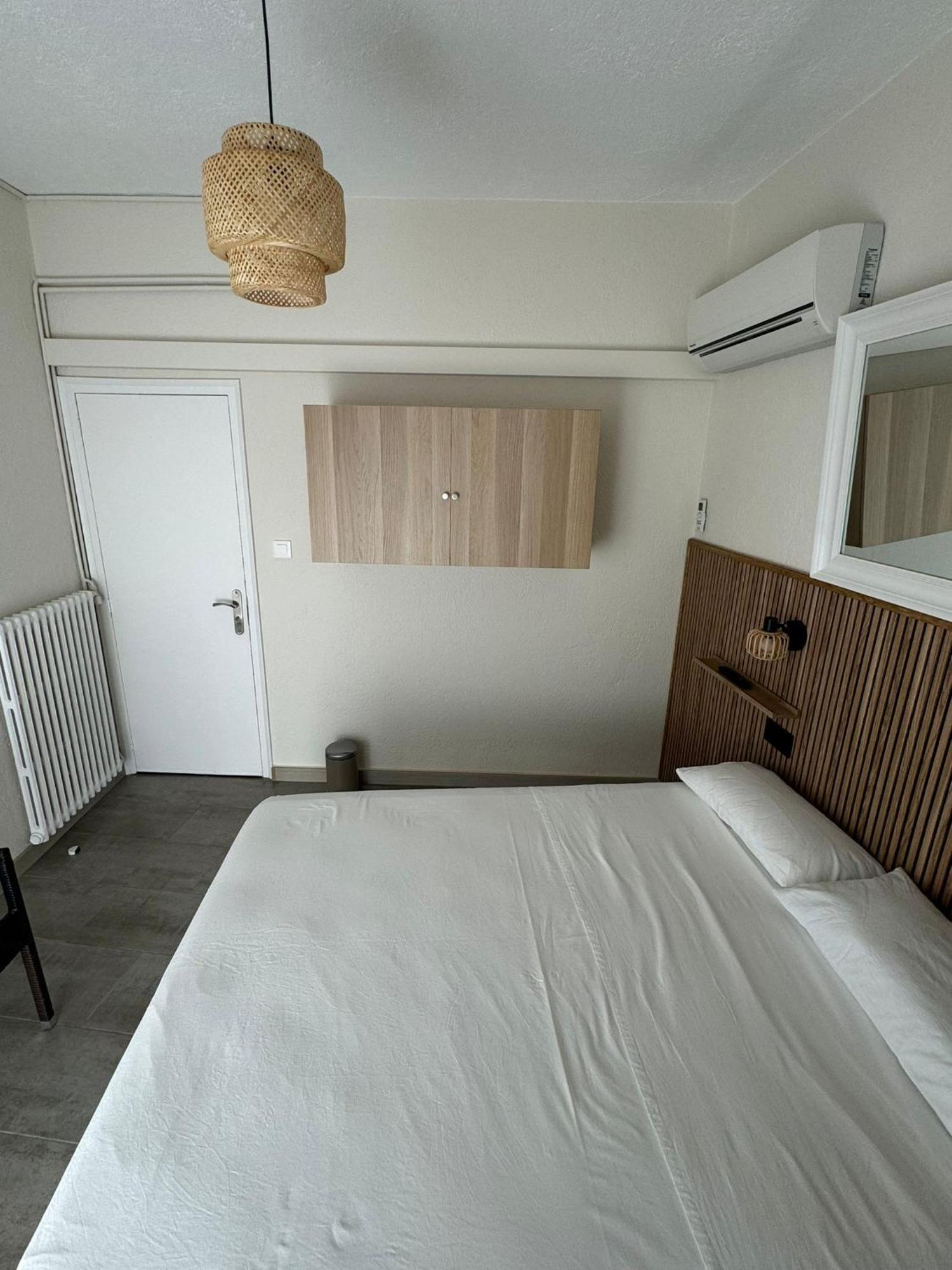 Hostal Restaurant Casa Comaulis La Vajol 外观 照片