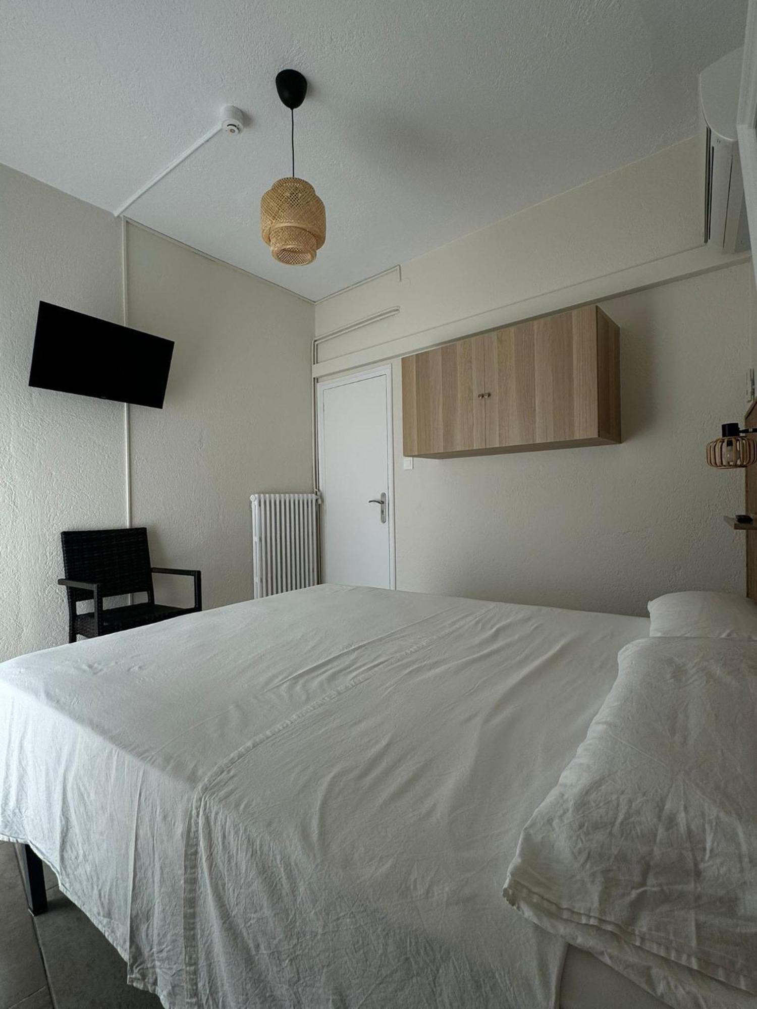 Hostal Restaurant Casa Comaulis La Vajol 外观 照片