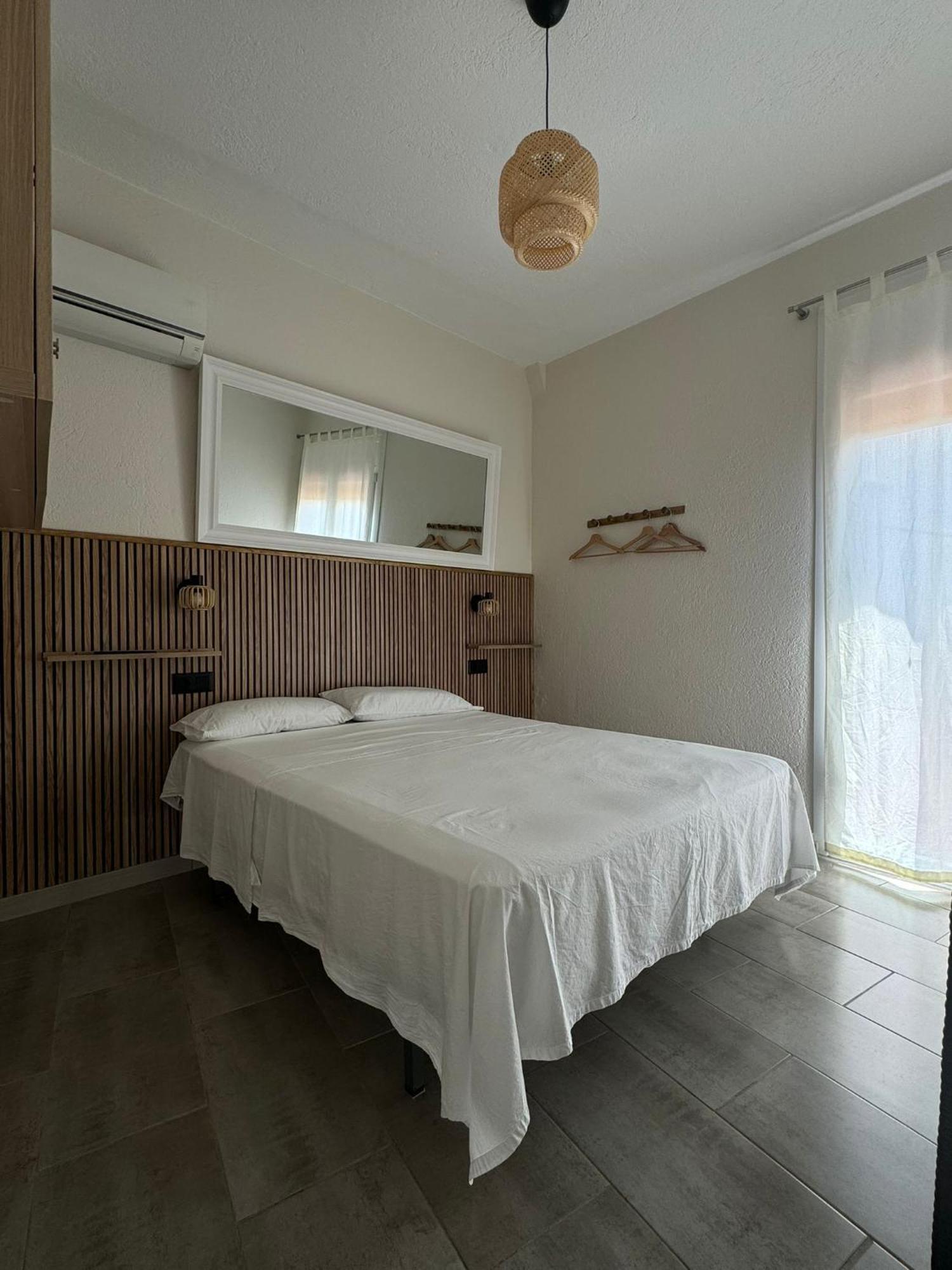 Hostal Restaurant Casa Comaulis La Vajol 外观 照片